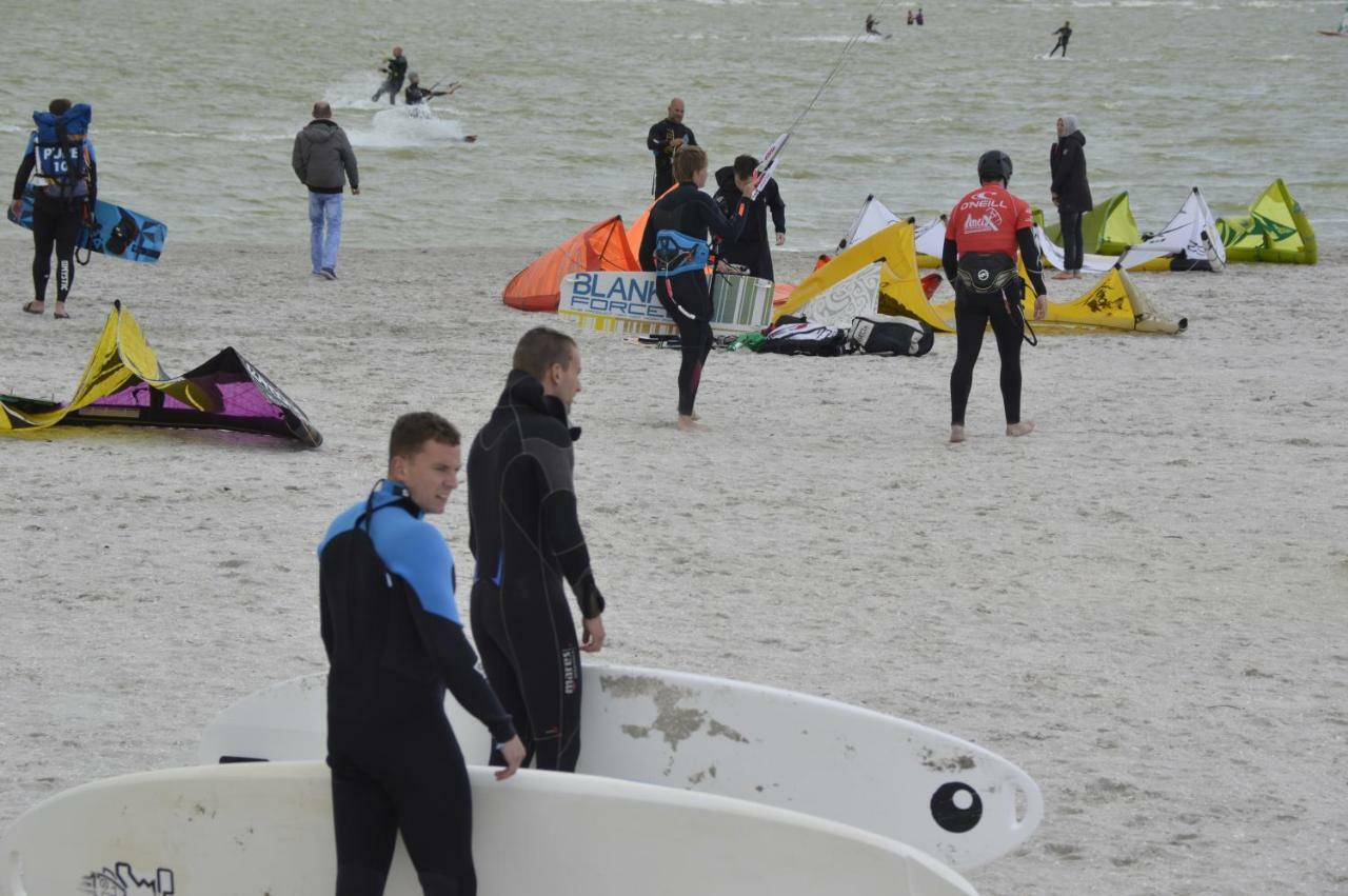 Vakantiehuis Het Voorhuis Op Landgoed Koepeltjesplaats Gaast Luaran gambar